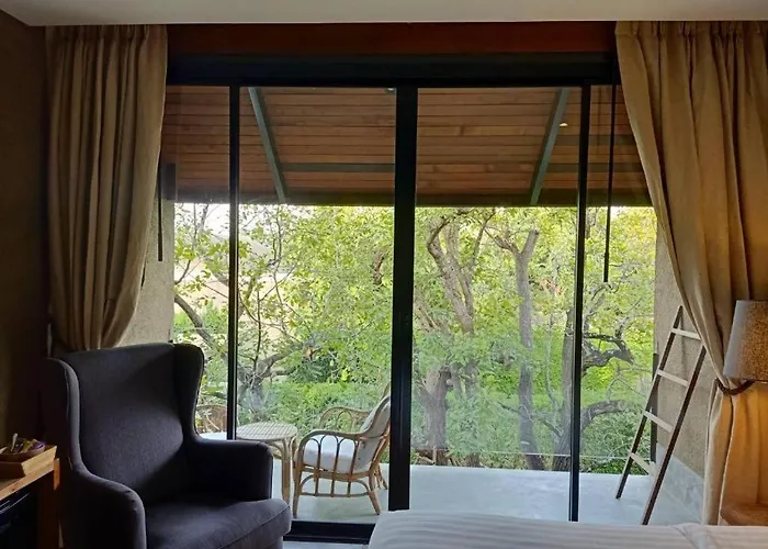โรงแรม Phingphayla Photharam