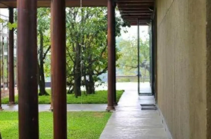 โรงแรม Phingphayla 4*